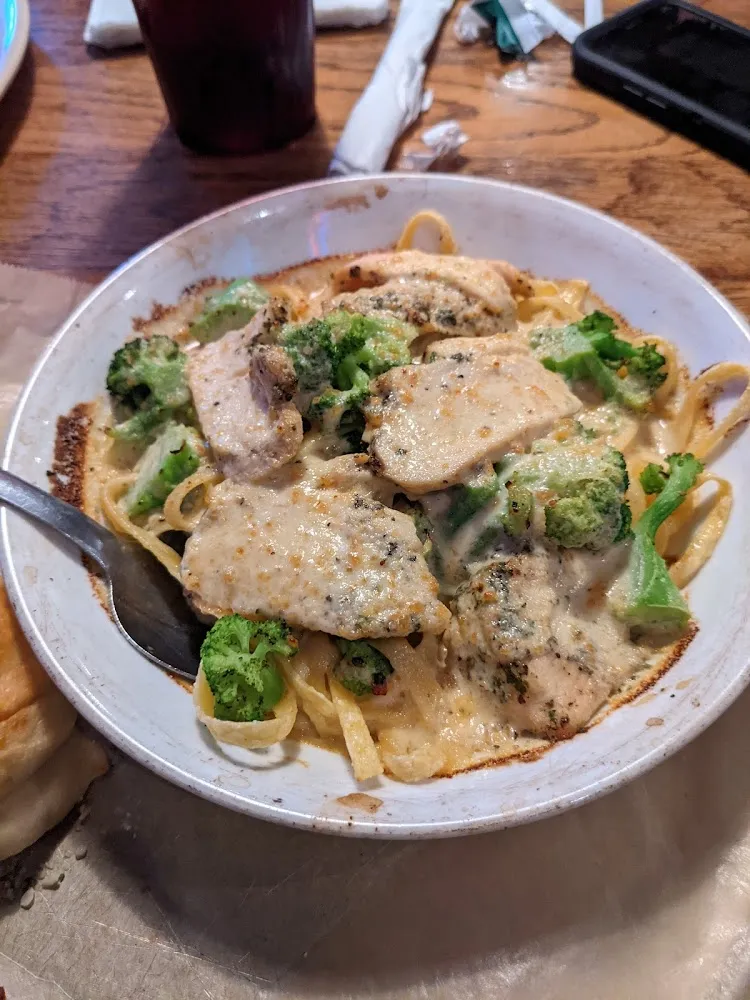Fettuccine Alfredo