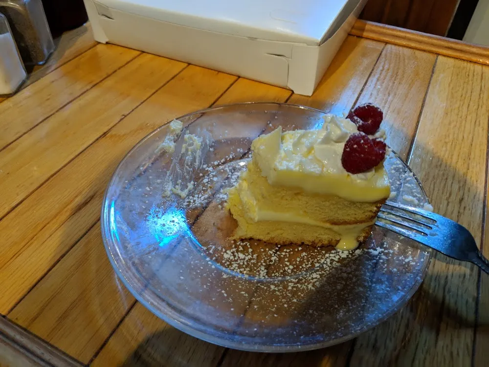 Limoncello Cake